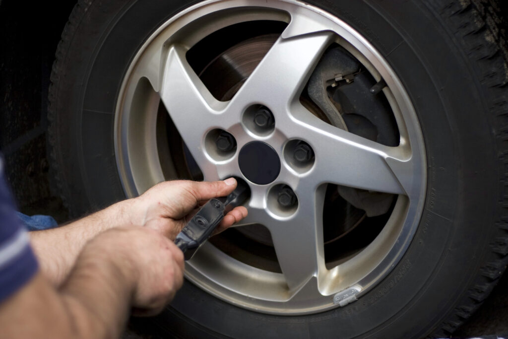 Tips, Guides & Resources For Keeping Your Car Up & Running In Jacksonville FL